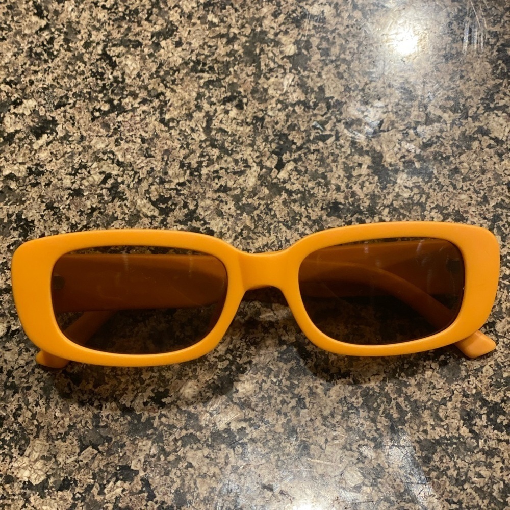 🚨🍊Orange Shades🍊🚨 - Picture 3 of 6